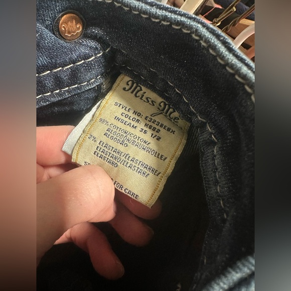 Miss Me Mid Rise Easy Boot 27x 35 1/2 - Picture 6 of 7